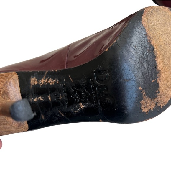 DOLCE & GABBANA Patent Leather Pumps in Eggplant Purple Size 40 US 9.5 - Picture 10 of 13